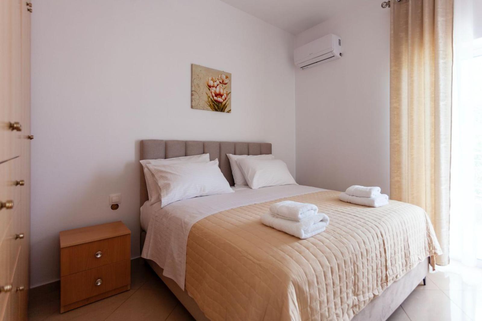 Zacharias Apartments Химара Экстерьер фото